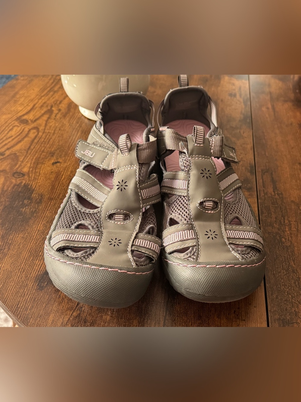 JBU Women’s Regal Water Ready Sandals Size: 9.5